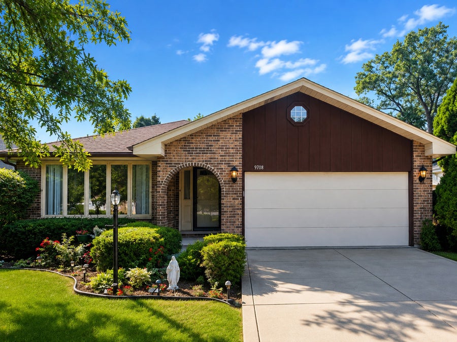 Property photo for 9708 S 81st Avenue, Palos Hills, IL