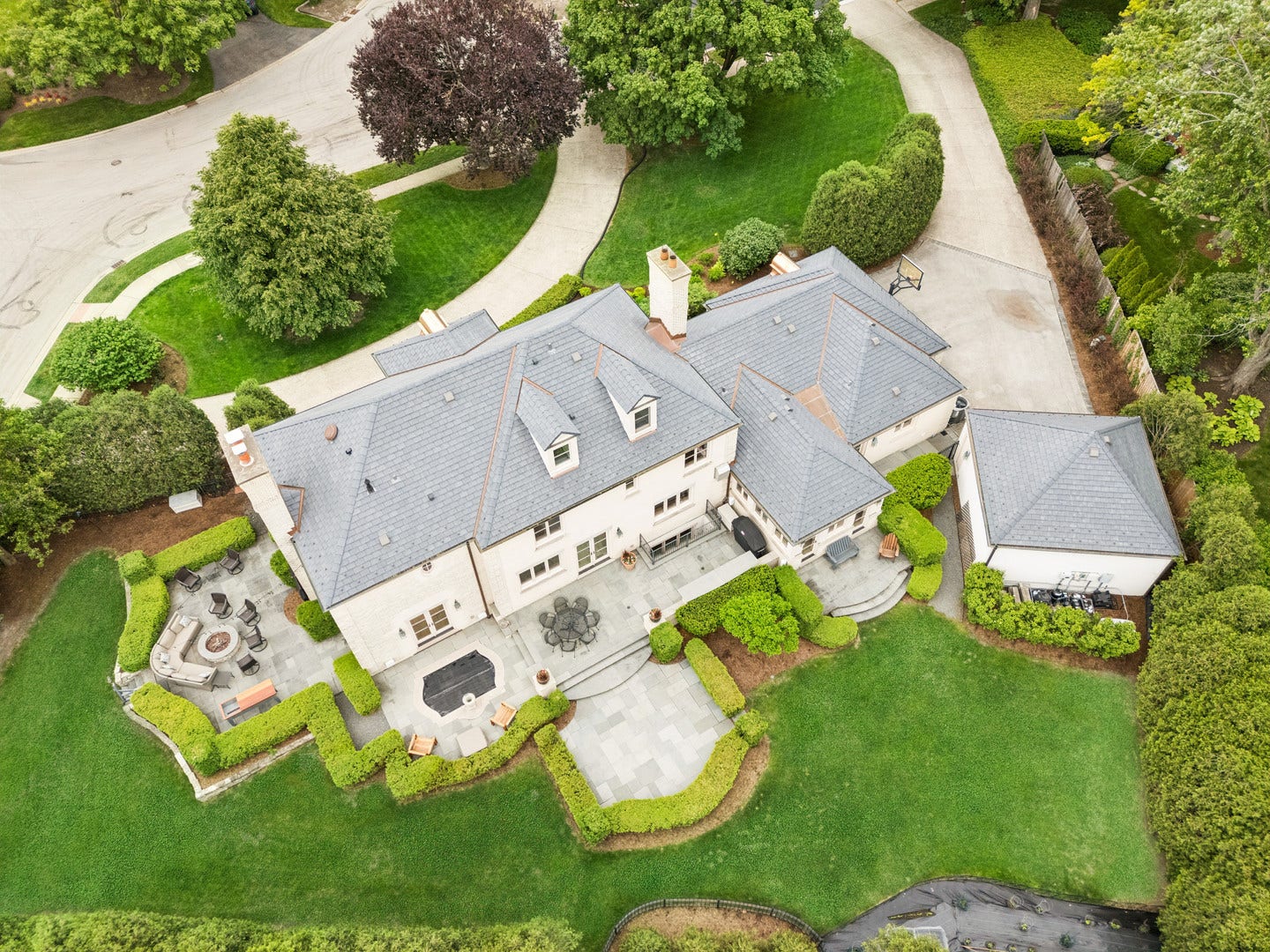 325 Princeton Road, Hinsdale, IL 60521 325 Princeton Road, Hinsdale, IL 60521