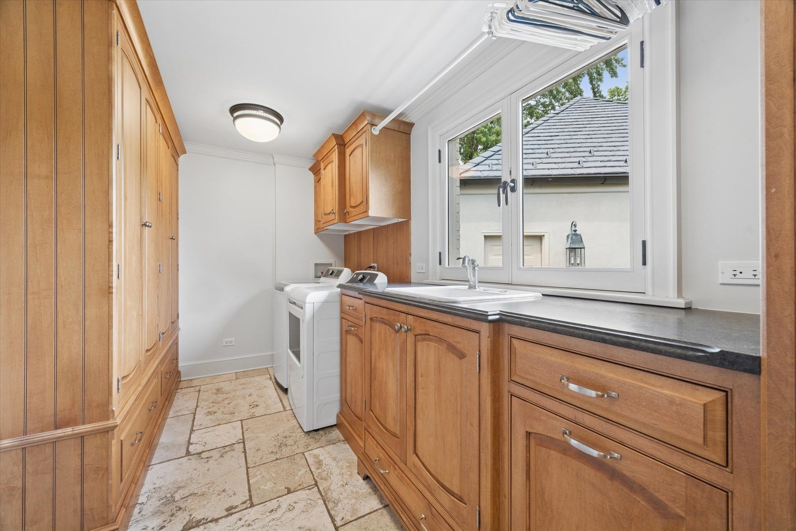 325 Princeton Road, Hinsdale, IL 60521 325 Princeton Road, Hinsdale, IL 60521