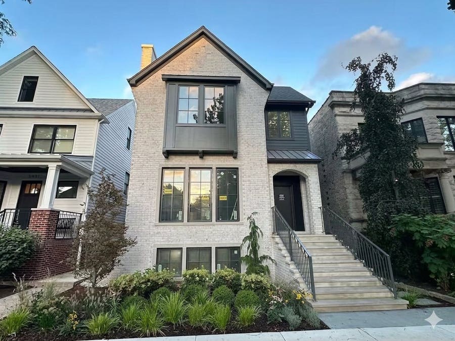 Property photo for 3909 N Hamilton Avenue, Chicago, IL