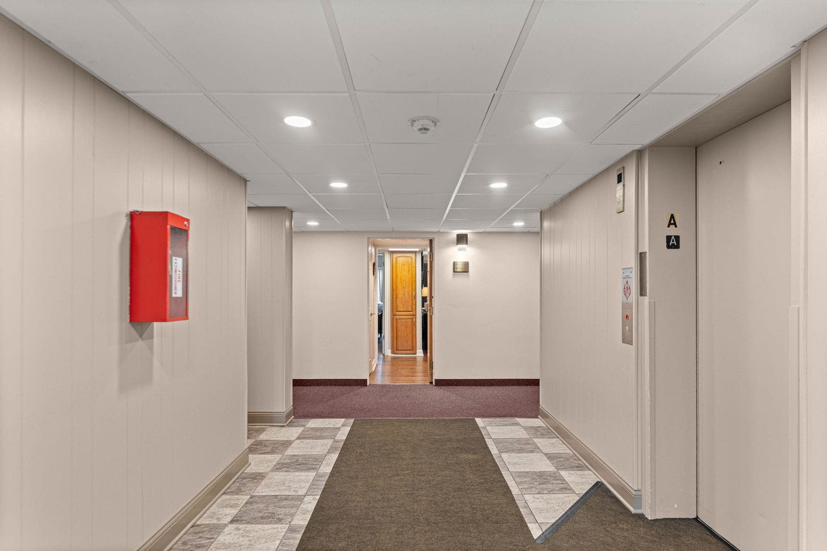 2900 Maple Avenue, #18A, Downers Grove, IL 60515