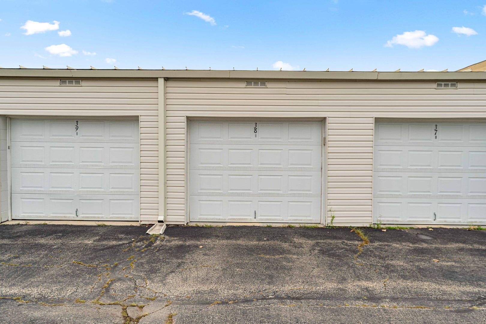 2900 Maple Avenue, #18A, Downers Grove, IL 60515