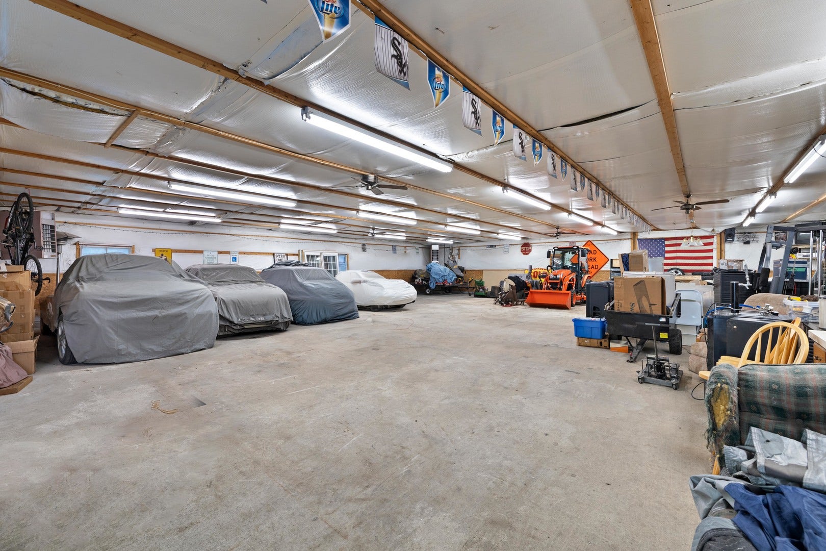 19616 Kishwaukee Valley Road, Marengo, IL 60152 19616 Kishwaukee Valley Road, Marengo, IL 60152