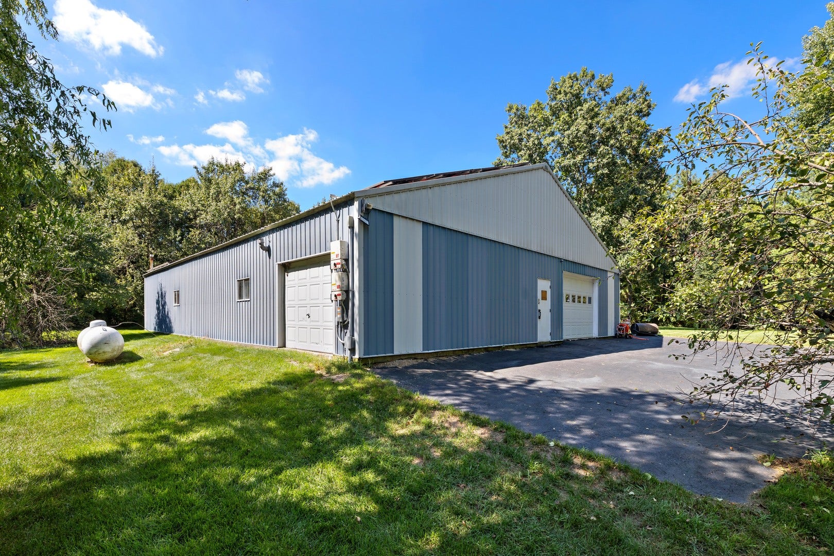 19616 Kishwaukee Valley Road, Marengo, IL 60152 19616 Kishwaukee Valley Road, Marengo, IL 60152