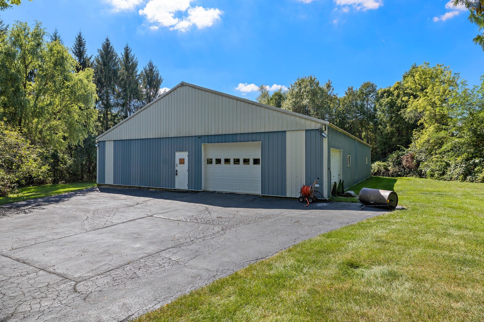 19616 Kishwaukee Valley Road, Marengo, IL 60152 19616 Kishwaukee Valley Road, Marengo, IL 60152