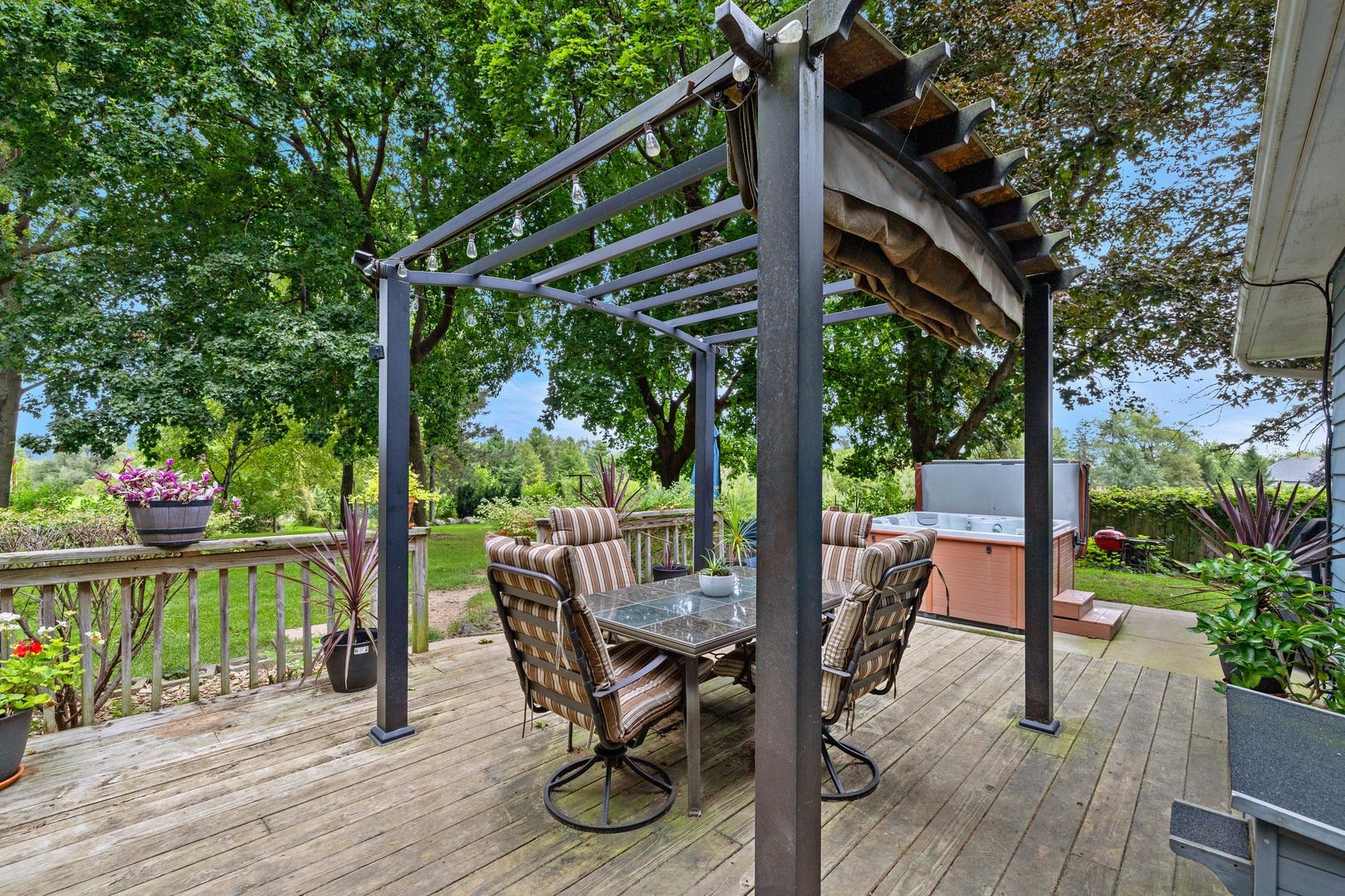 19616 Kishwaukee Valley Road, Marengo, IL 60152 19616 Kishwaukee Valley Road, Marengo, IL 60152