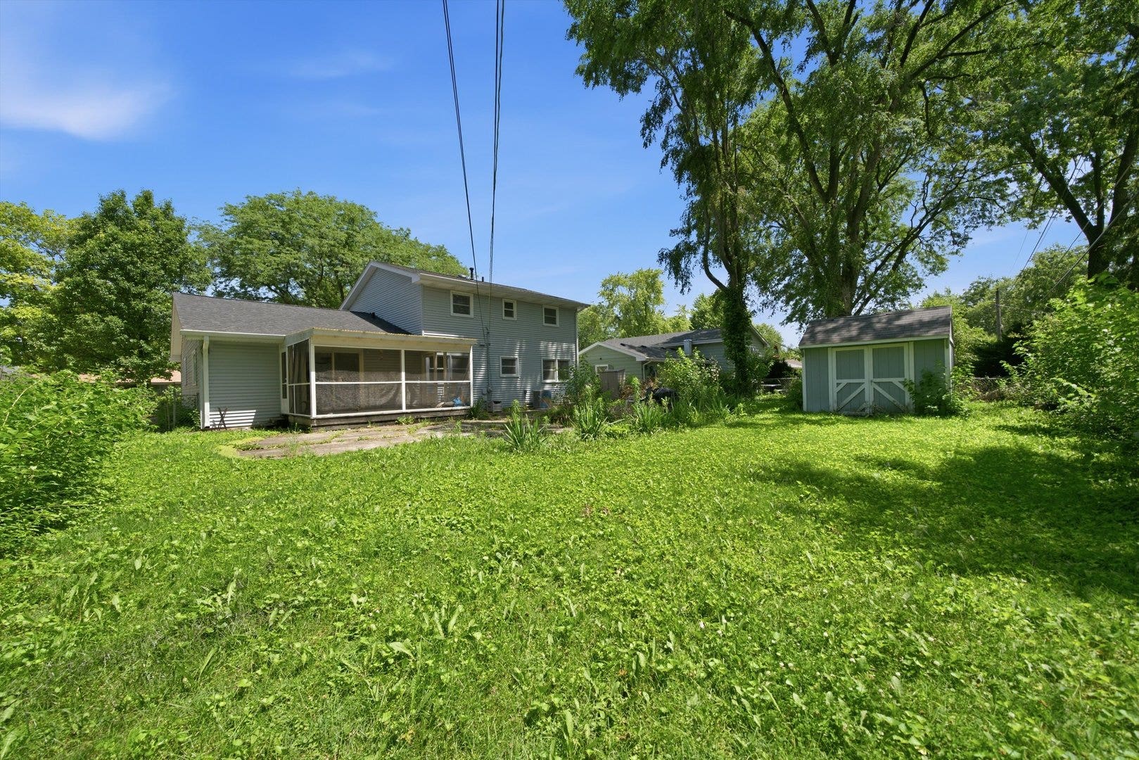 1520 Crestwood Court, Aurora, IL 60506
