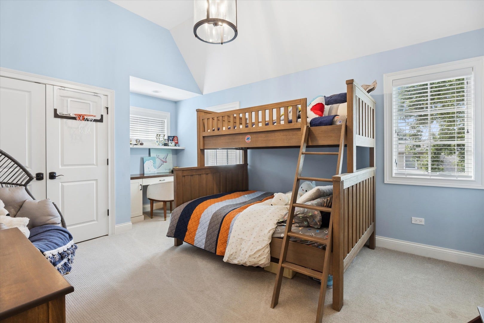 4837 Montgomery Avenue, Downers Grove, IL 60515 4837 Montgomery Avenue, Downers Grove, IL 60515