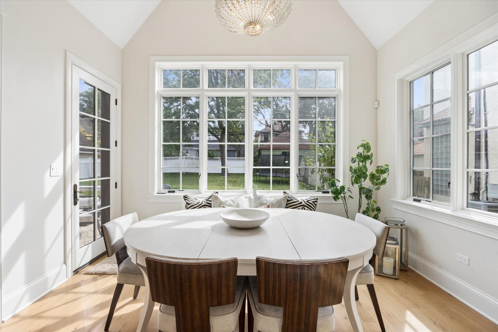 4837 Montgomery Avenue, Downers Grove, IL 60515 4837 Montgomery Avenue, Downers Grove, IL 60515