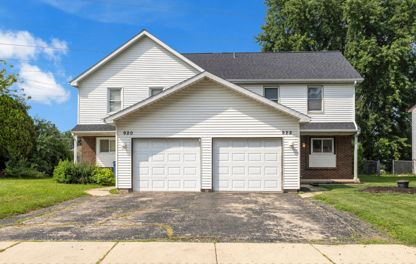 920-922 Autumn Lane