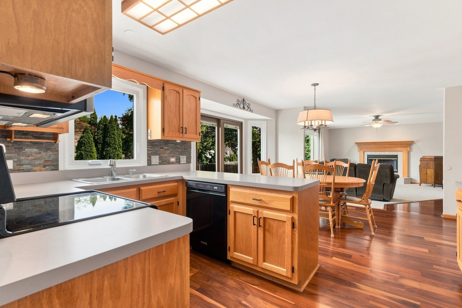25230 W Monroe Court, Plainfield, IL 60585 25230 W Monroe Court, Plainfield, IL 60585