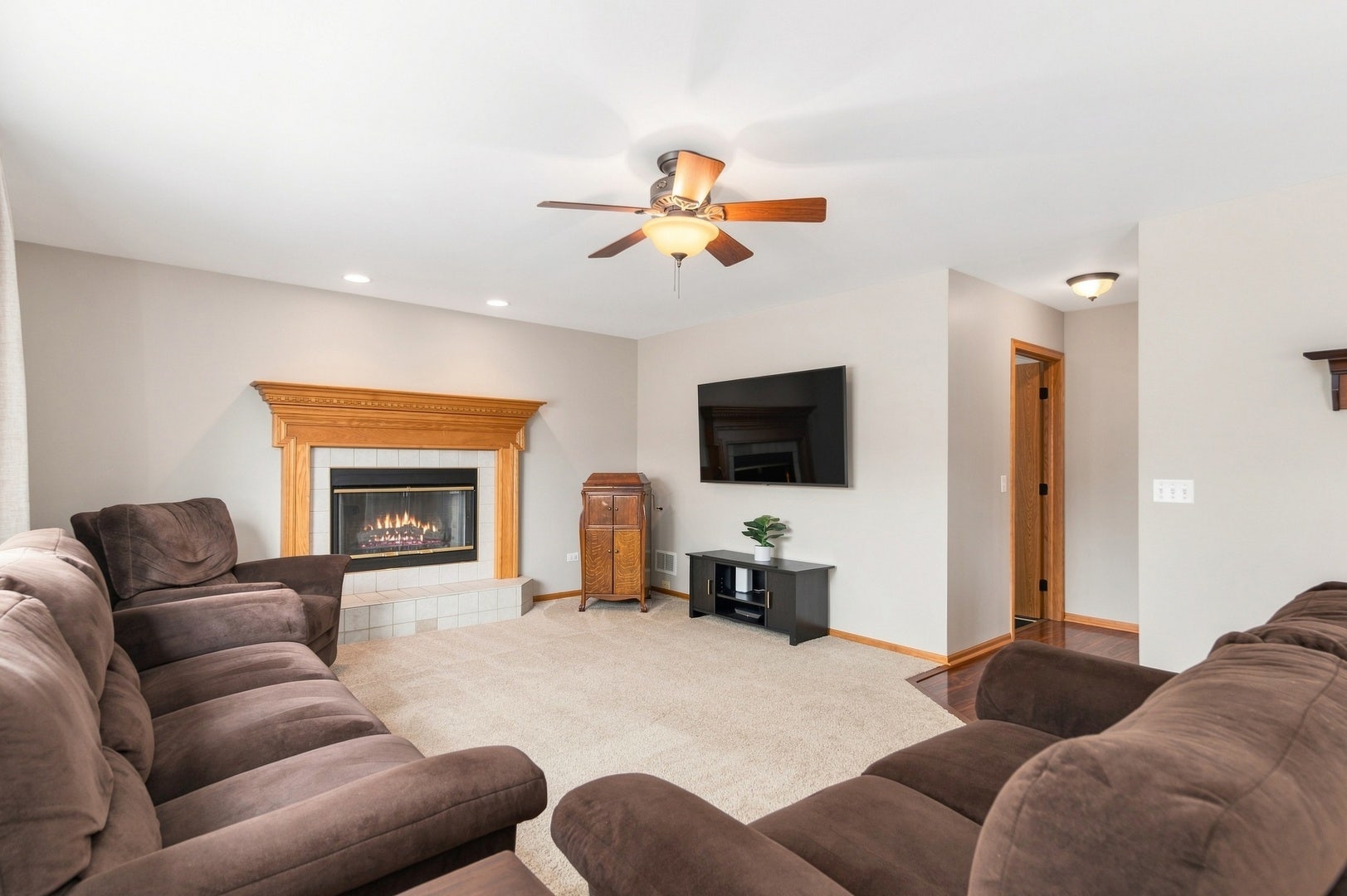 25230 W Monroe Court, Plainfield, IL 60585 25230 W Monroe Court, Plainfield, IL 60585