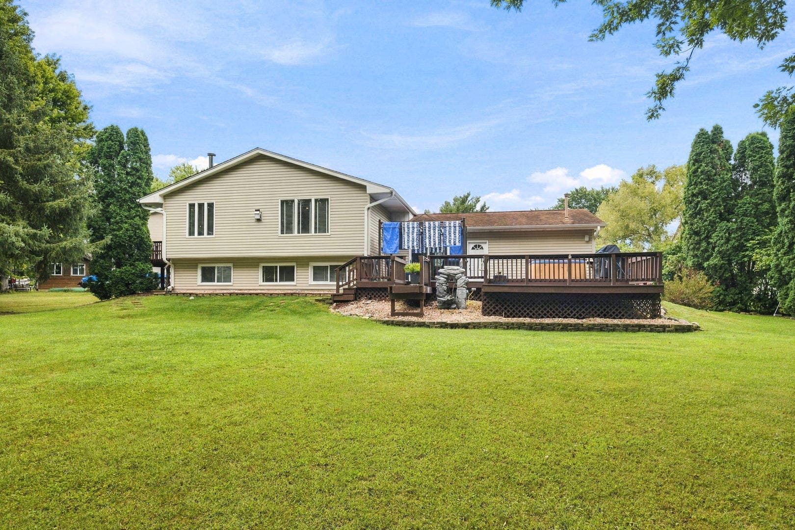 25240 W Marble Court, Channahon, IL 60410