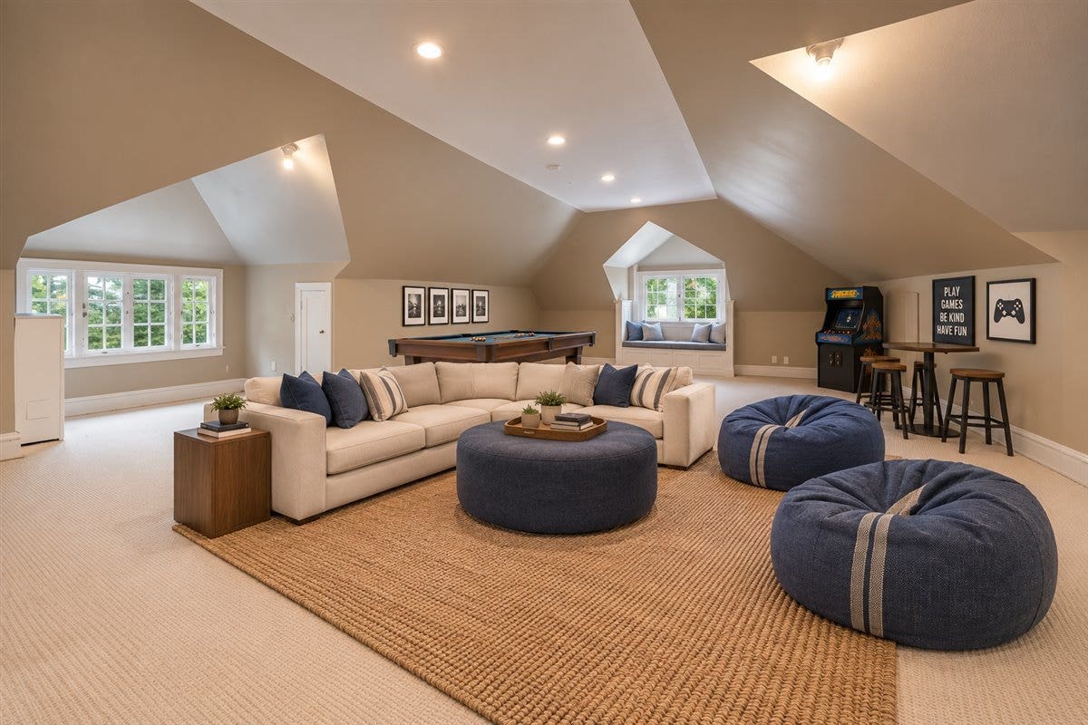 2855 Sheridan Place, Evanston, IL 60201 2855 Sheridan Place, Evanston, IL 60201