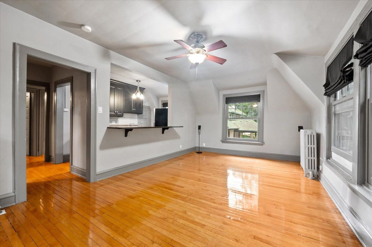2855 Sheridan Place, Evanston, IL 60201 2855 Sheridan Place, Evanston, IL 60201