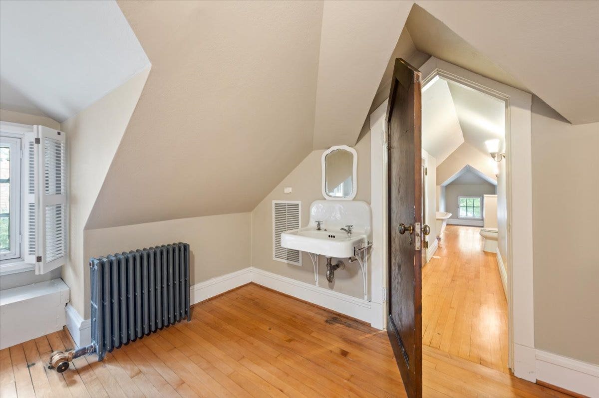 2855 Sheridan Place, Evanston, IL 60201 2855 Sheridan Place, Evanston, IL 60201
