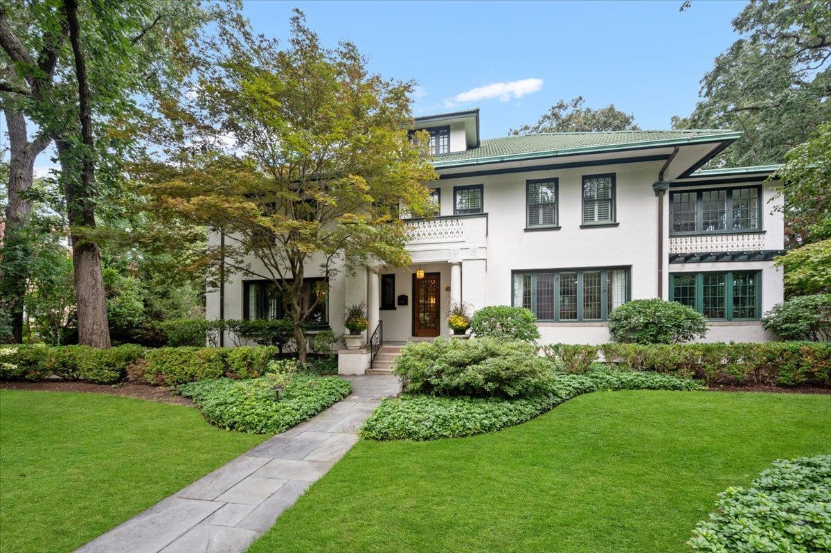 2855 Sheridan Place, Evanston, IL 60201 2855 Sheridan Place, Evanston, IL 60201
