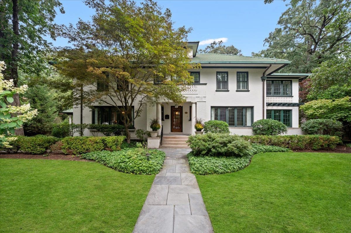 2855 Sheridan Place, Evanston, IL 60201 2855 Sheridan Place, Evanston, IL 60201
