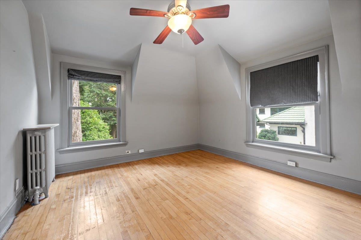 2855 Sheridan Place, Evanston, IL 60201 2855 Sheridan Place, Evanston, IL 60201