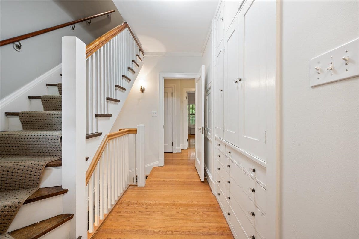 2855 Sheridan Place, Evanston, IL 60201 2855 Sheridan Place, Evanston, IL 60201
