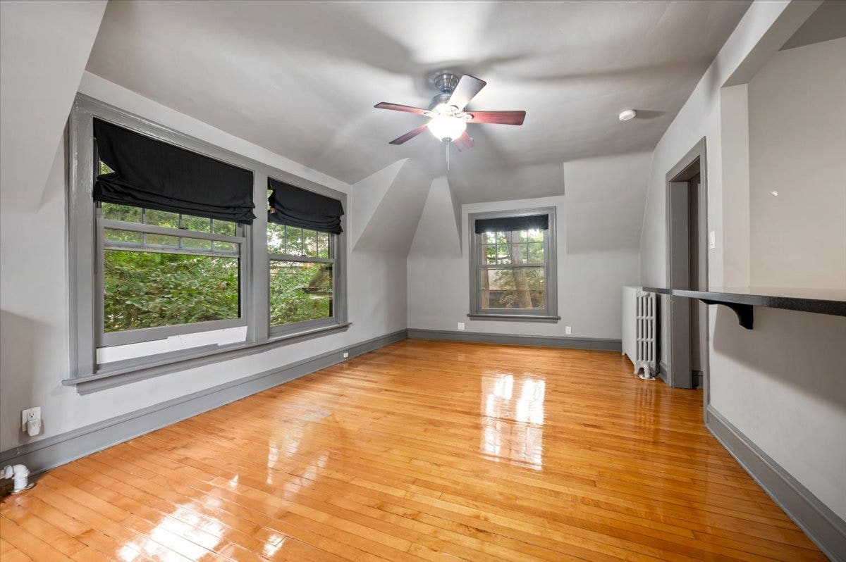 2855 Sheridan Place, Evanston, IL 60201 2855 Sheridan Place, Evanston, IL 60201