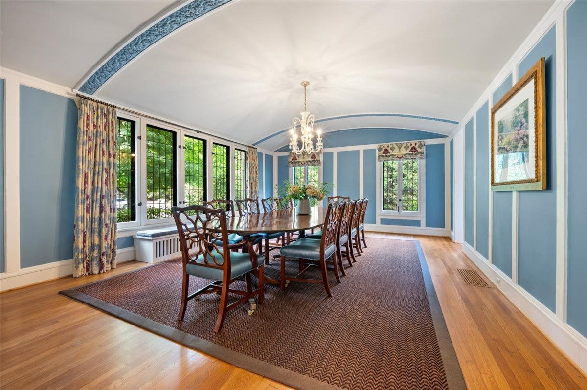 2855 Sheridan Place, Evanston, IL 60201 2855 Sheridan Place, Evanston, IL 60201