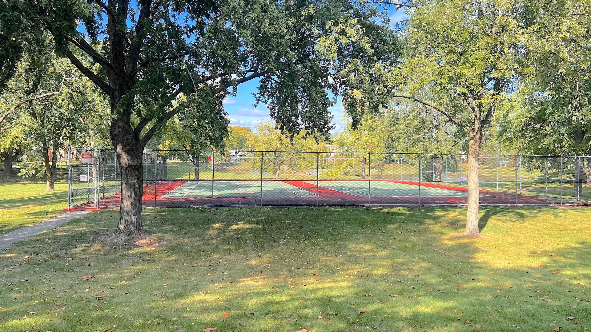 521 73rd Street, #105, Downers Grove, IL 60516