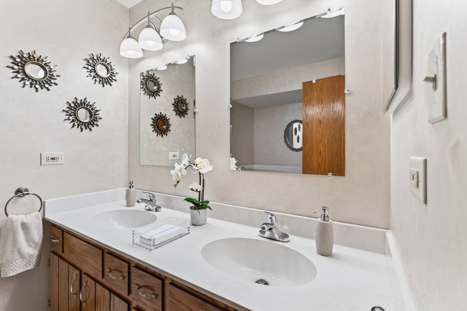15734 Centennial Drive, Orland Park, IL 60462 15734 Centennial Drive, Orland Park, IL 60462