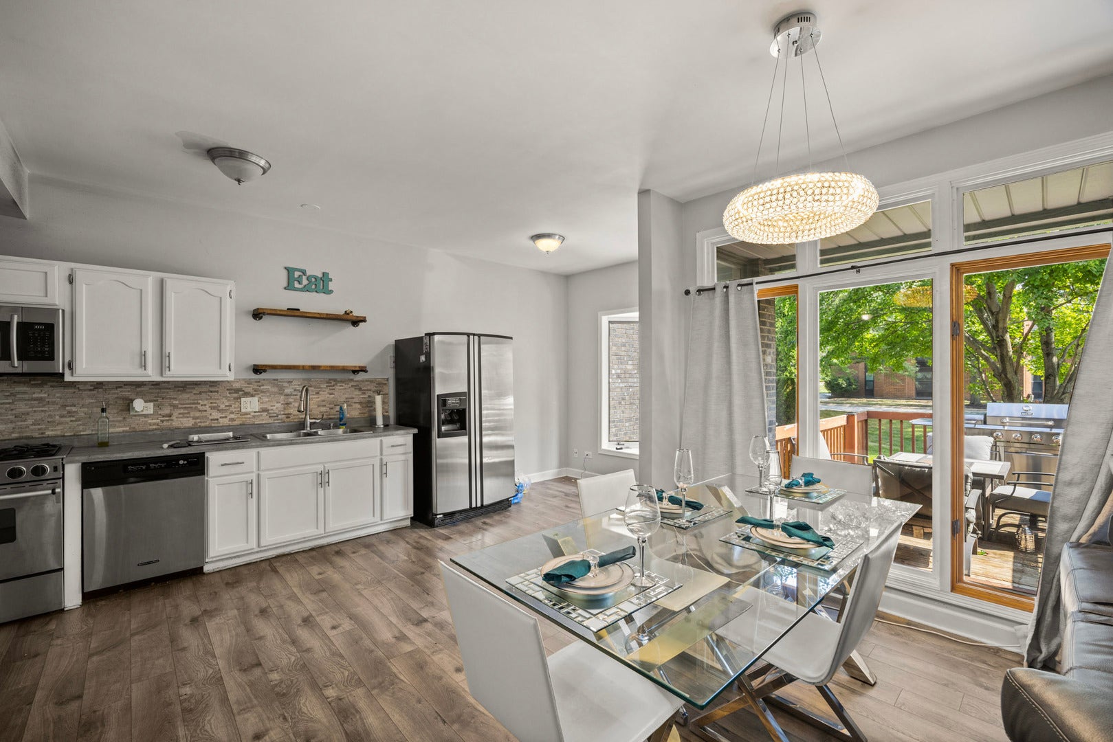 6909 Lexington Court, Tinley Park, IL 60477