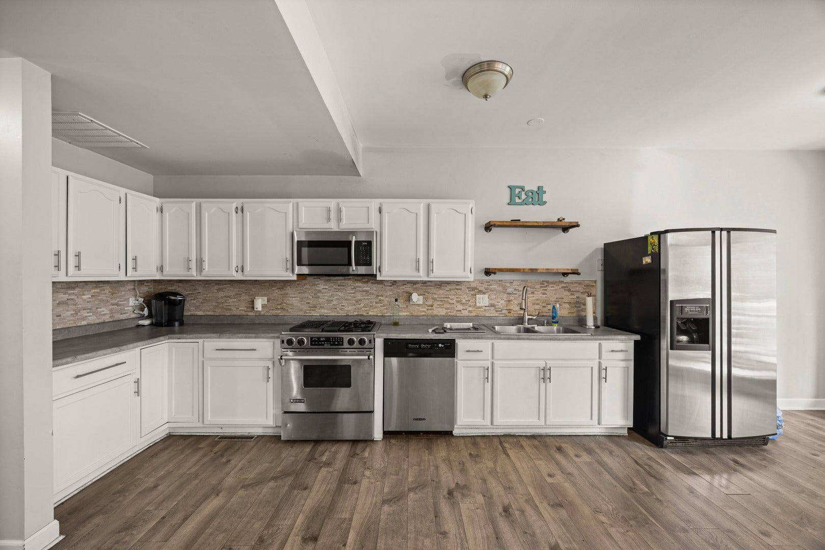 6909 Lexington Court, Tinley Park, IL 60477