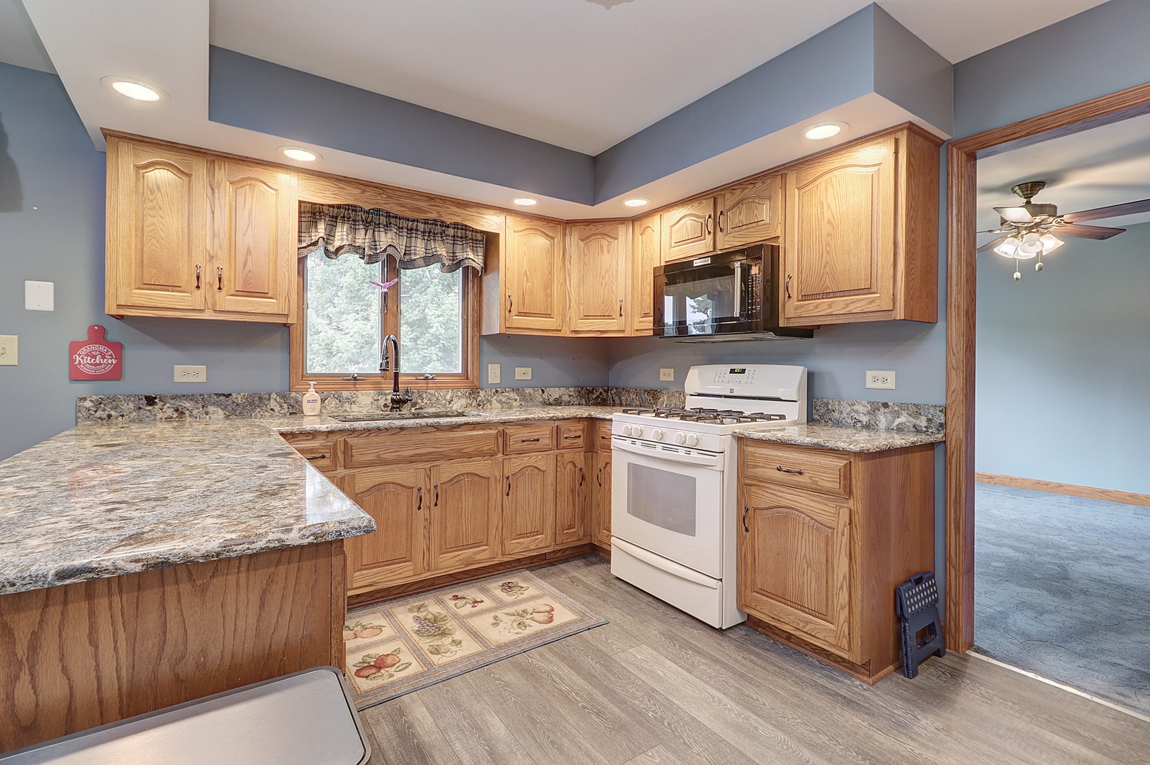 3404 Lockner Boulevard, Joliet, IL 60431