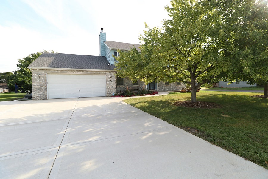 Property photo for 3404 Lockner Boulevard, Joliet, IL