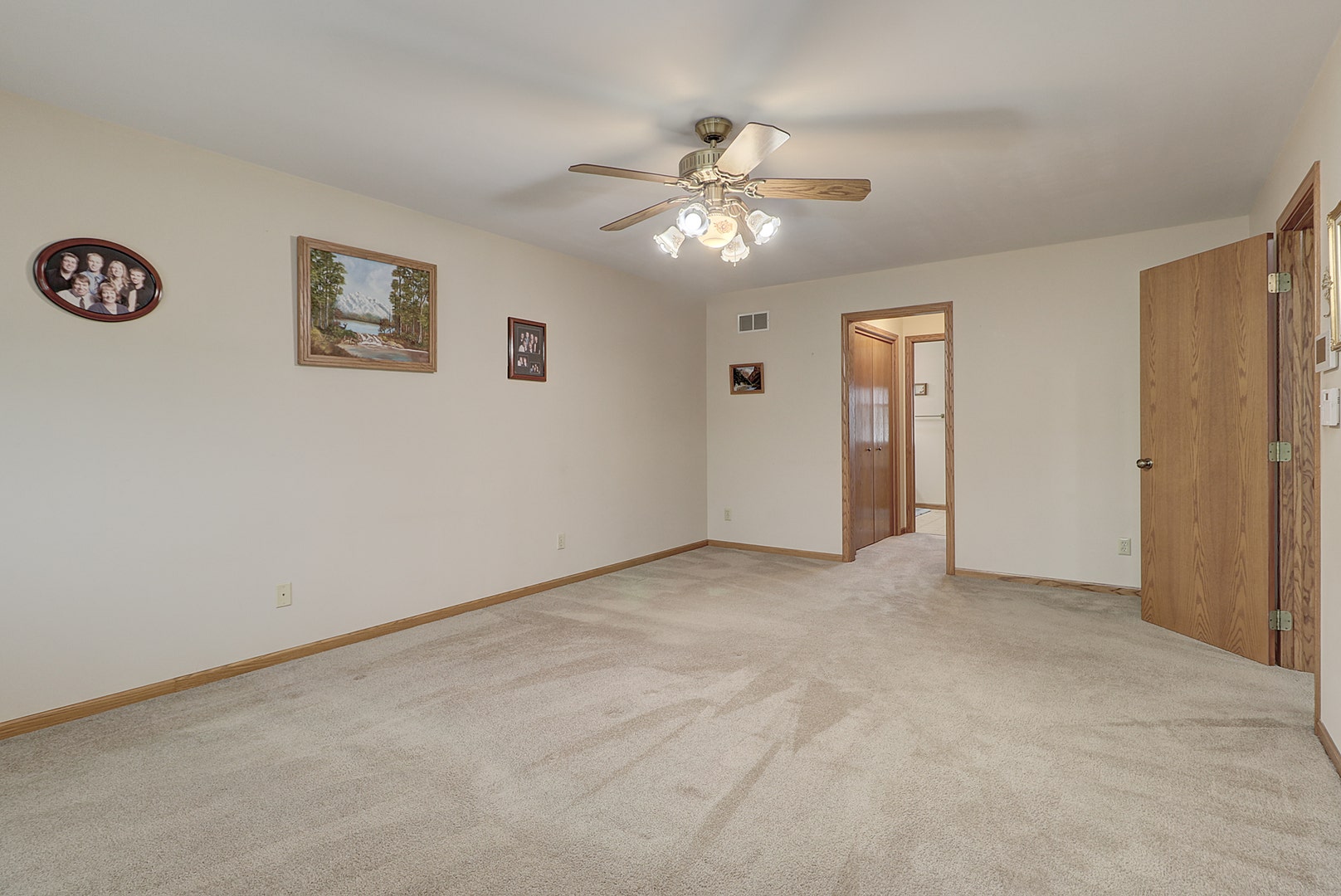 3404 Lockner Boulevard, Joliet, IL 60431