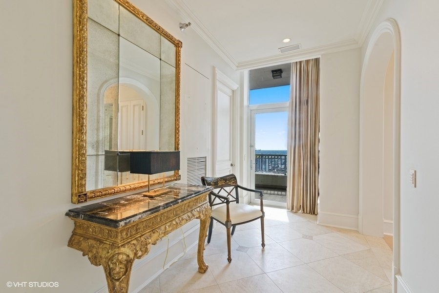 55 E ERIE Street, #5302, Chicago, IL 60610 55 E ERIE Street, #5302, Chicago, IL 60610