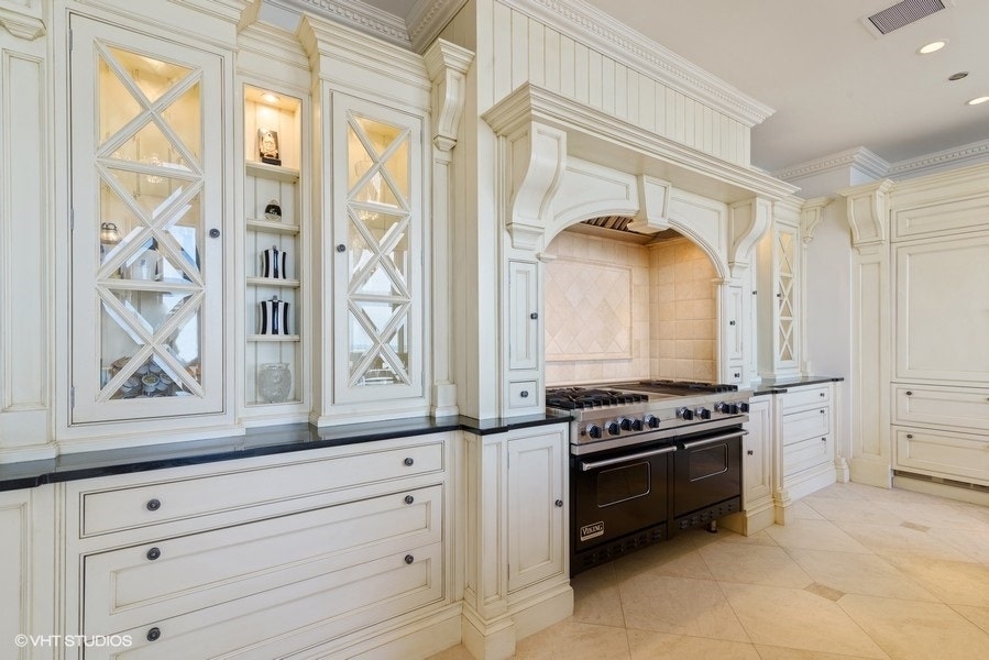 55 E ERIE Street, #5302, Chicago, IL 60610 55 E ERIE Street, #5302, Chicago, IL 60610