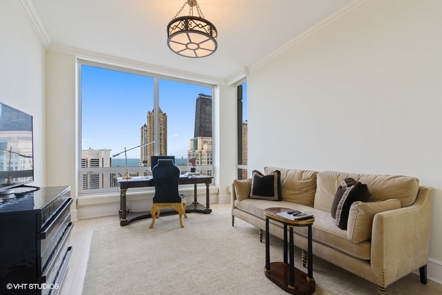 55 E ERIE Street, #5302, Chicago, IL 60610 55 E ERIE Street, #5302, Chicago, IL 60610