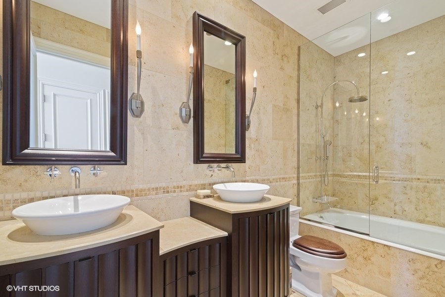 55 E ERIE Street, #5302, Chicago, IL 60610 55 E ERIE Street, #5302, Chicago, IL 60610