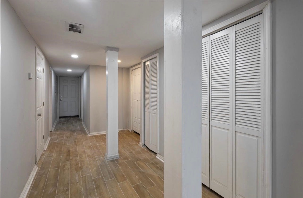 1913 S Troy Street, Chicago, IL 60623 1913 S Troy Street, Chicago, IL 60623