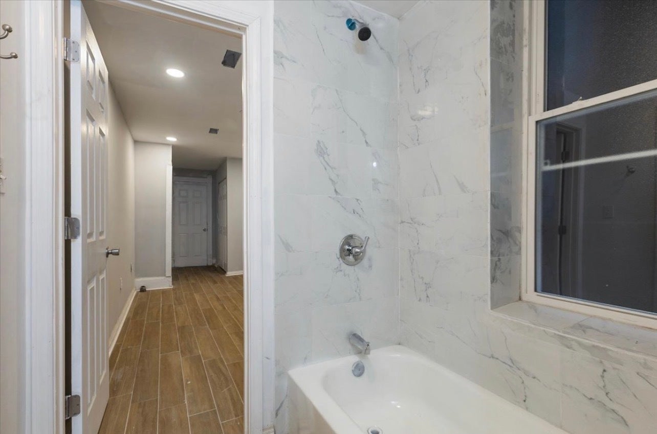 1913 S Troy Street, Chicago, IL 60623 1913 S Troy Street, Chicago, IL 60623