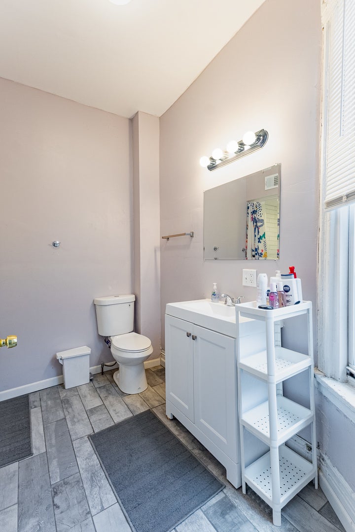 1913 S Troy Street, Chicago, IL 60623 1913 S Troy Street, Chicago, IL 60623