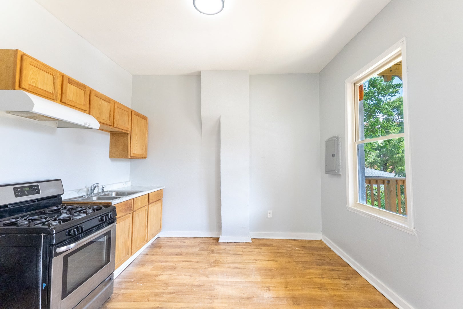 1913 S Troy Street, Chicago, IL 60623 1913 S Troy Street, Chicago, IL 60623