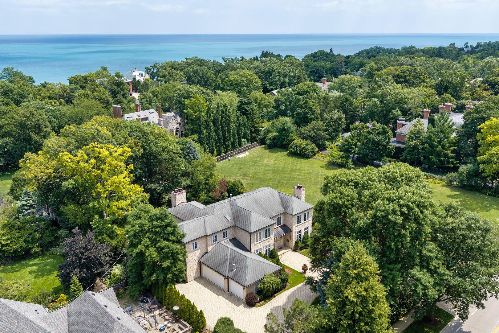621 Sheridan Road, Glencoe, IL 60022 621 Sheridan Road, Glencoe, IL 60022