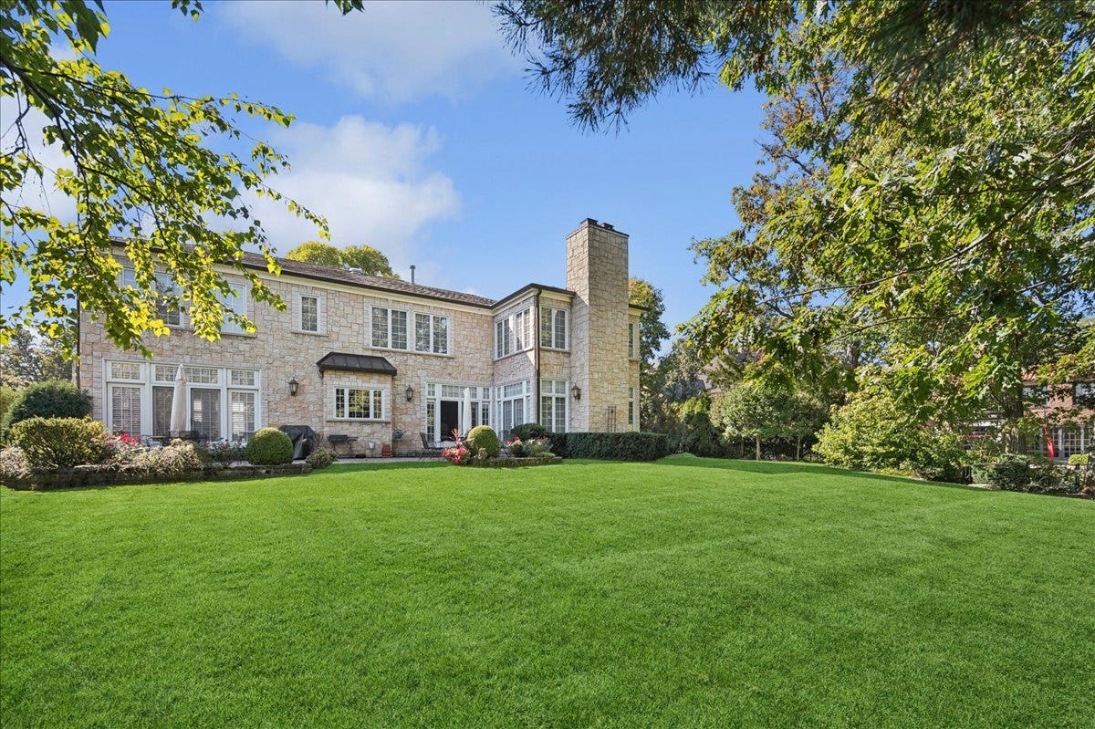 621 Sheridan Road, Glencoe, IL 60022 621 Sheridan Road, Glencoe, IL 60022