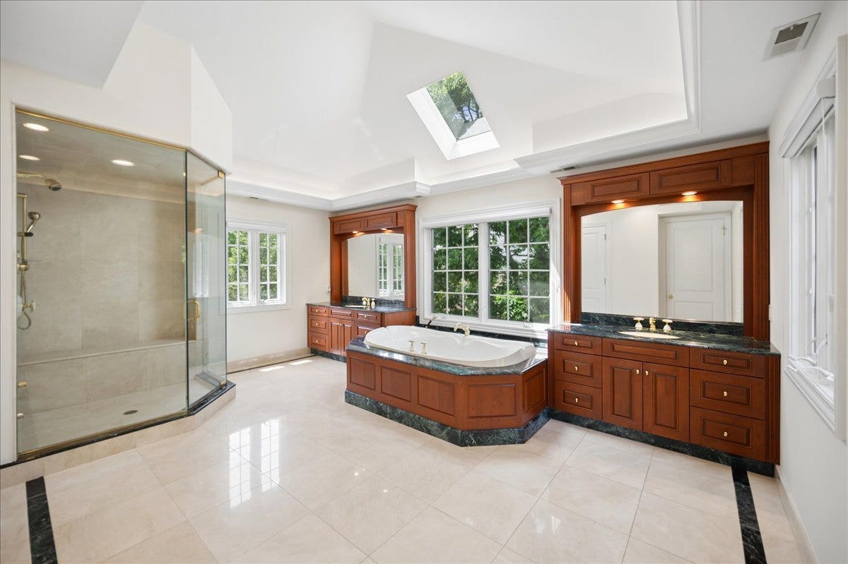 621 Sheridan Road, Glencoe, IL 60022 621 Sheridan Road, Glencoe, IL 60022