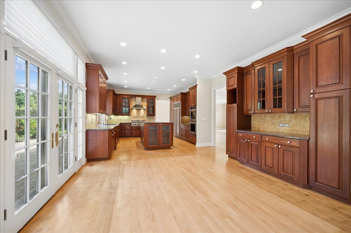 621 Sheridan Road, Glencoe, IL 60022 621 Sheridan Road, Glencoe, IL 60022