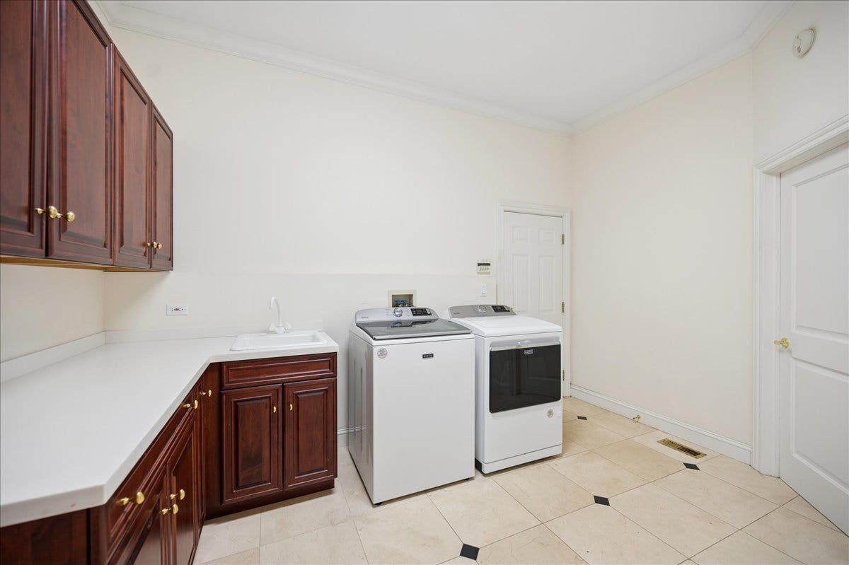621 Sheridan Road, Glencoe, IL 60022 621 Sheridan Road, Glencoe, IL 60022