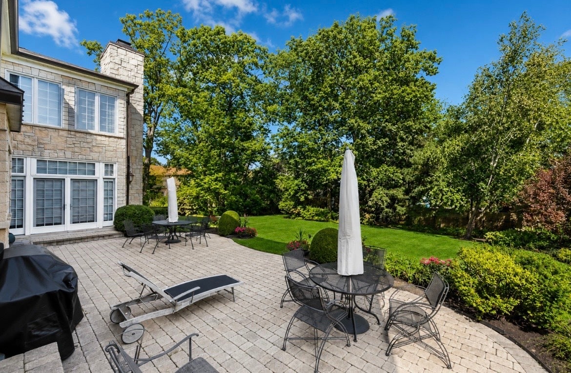 621 Sheridan Road, Glencoe, IL 60022 621 Sheridan Road, Glencoe, IL 60022