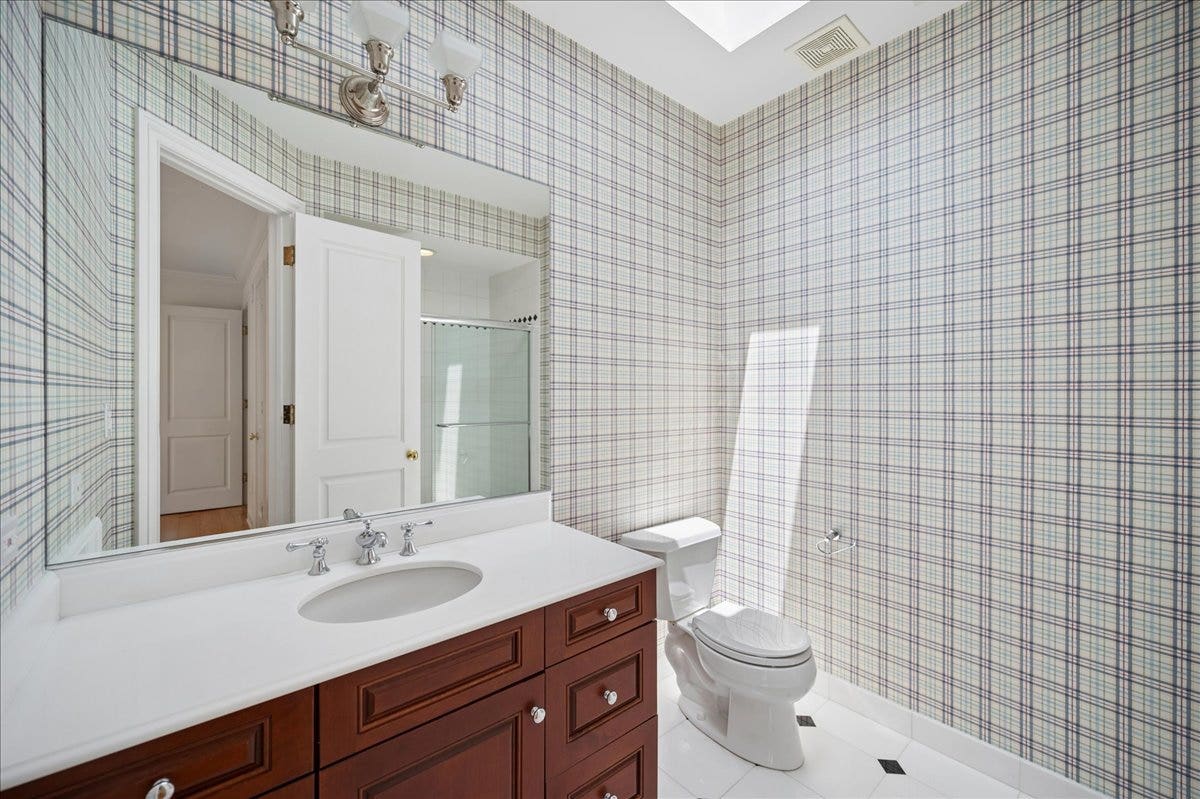 621 Sheridan Road, Glencoe, IL 60022 621 Sheridan Road, Glencoe, IL 60022