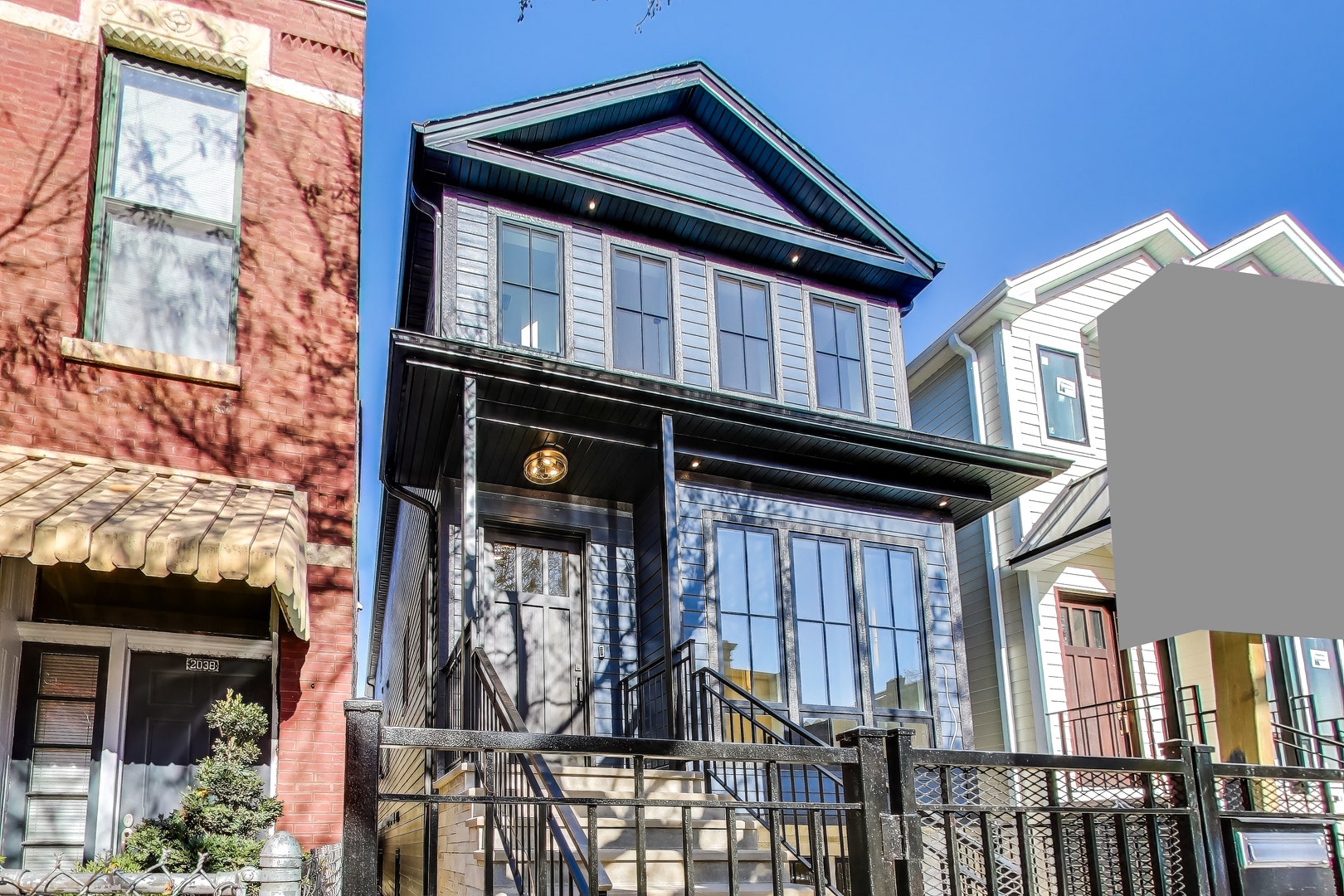 1811 W superior Street, Chicago, IL 60622 1811 W superior Street, Chicago, IL 60622