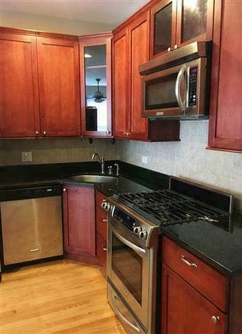 1330 W ARGYLE Street, Chicago, IL 60640 1330 W ARGYLE Street, Chicago, IL 60640